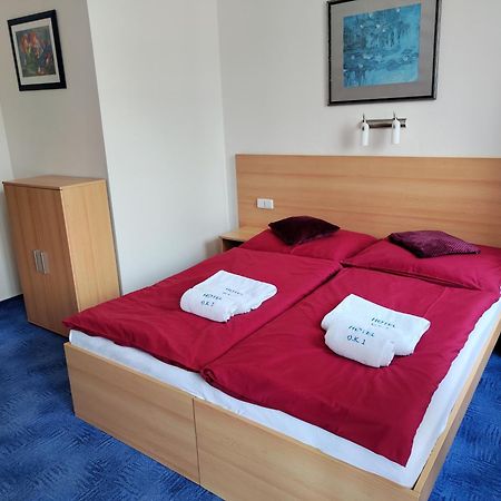 Hotel O.K. 1 Beroun  Exteriör bild