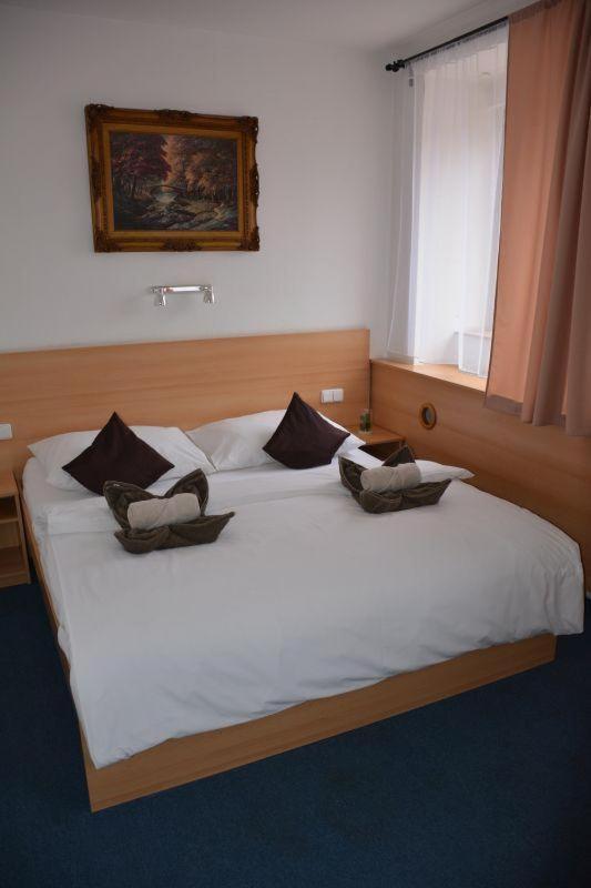 Hotel O.K. 1 Beroun  Exteriör bild