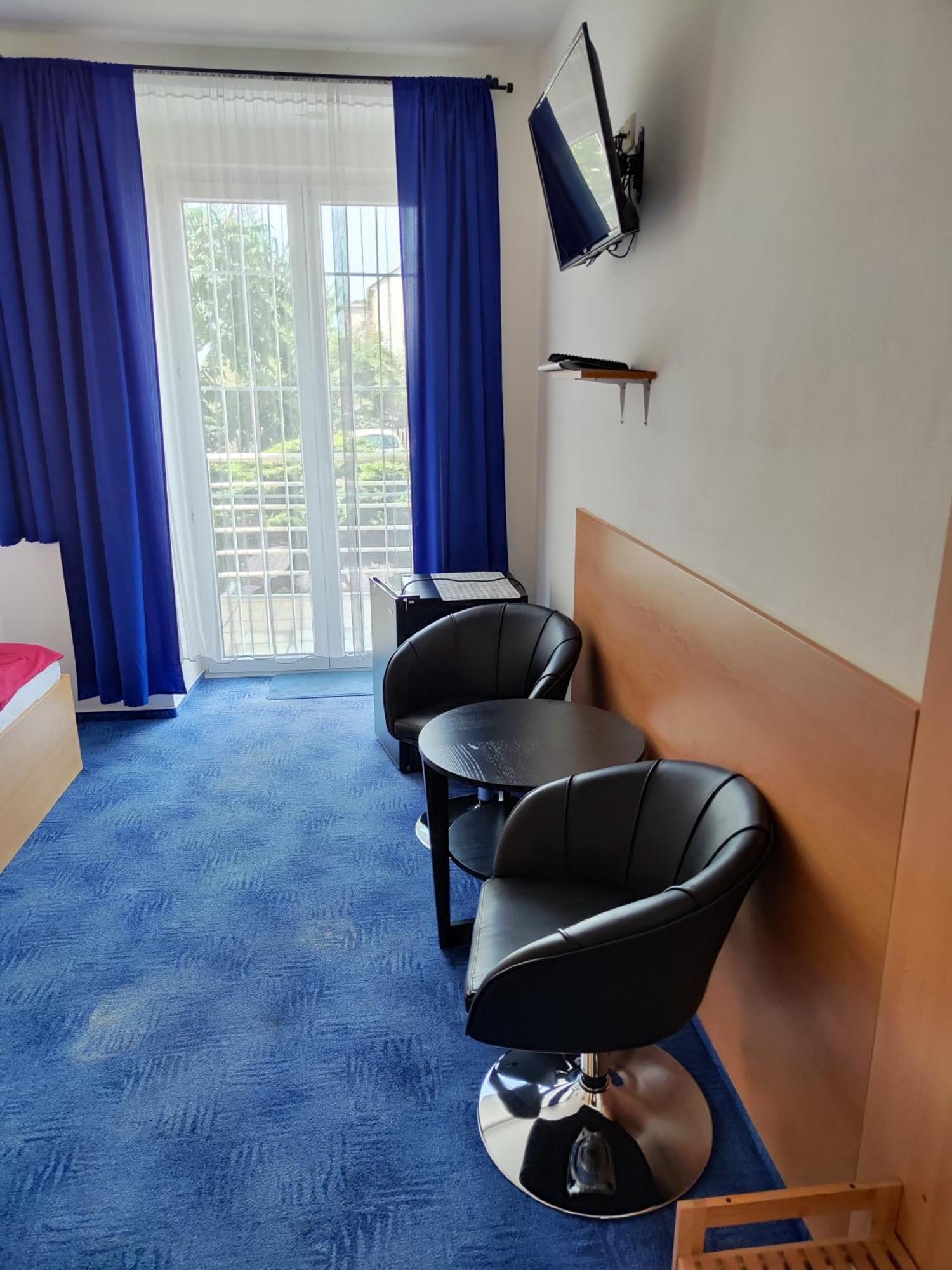 Hotel O.K. 1 Beroun  Exteriör bild