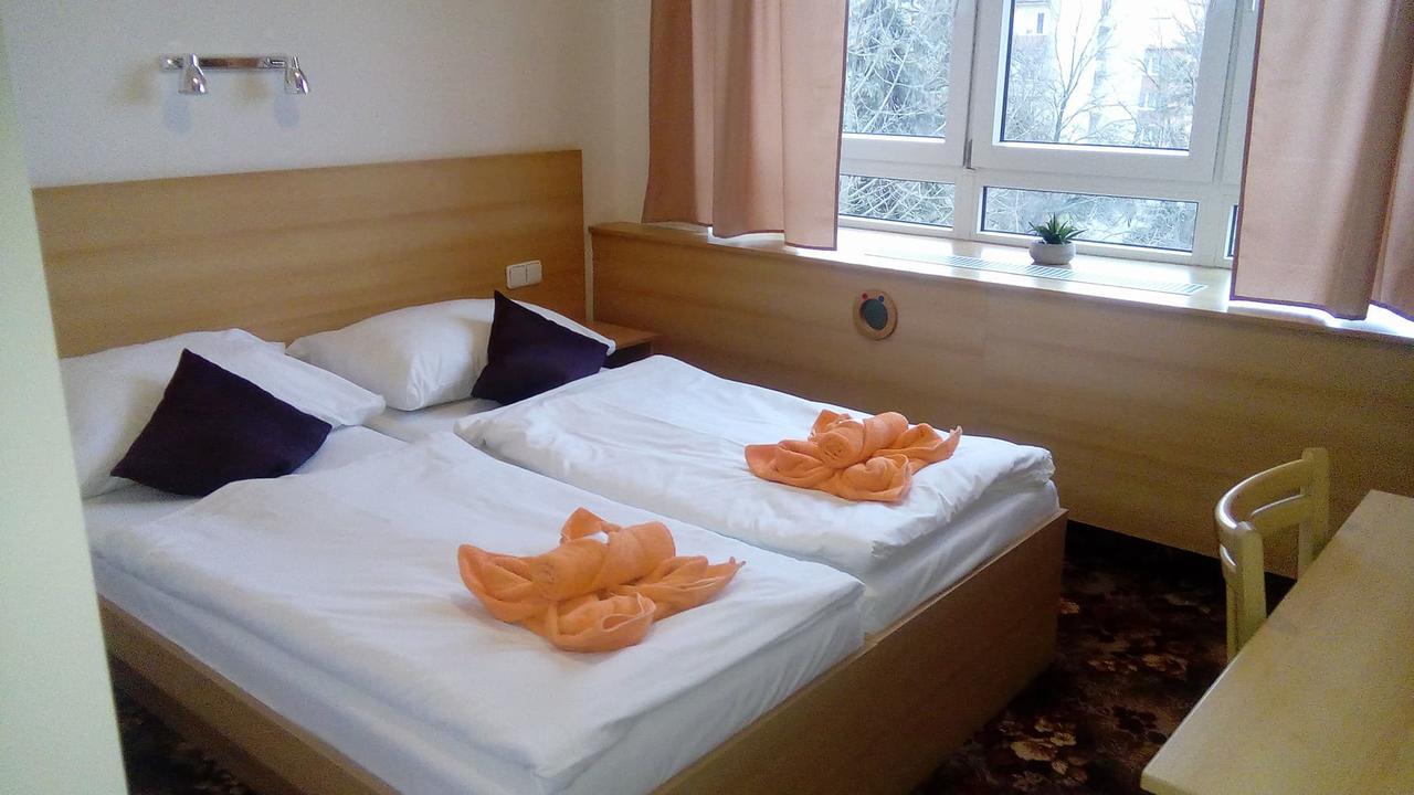 Hotel O.K. 1 Beroun  Exteriör bild